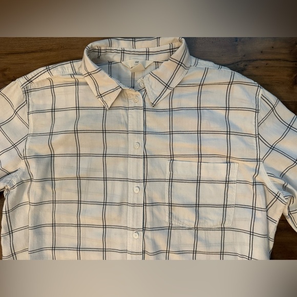 H&M L.O.G.G. Cream & Black Windowpane Plaid Button-Down Shirt – Size 8 - Picture 7 of 7